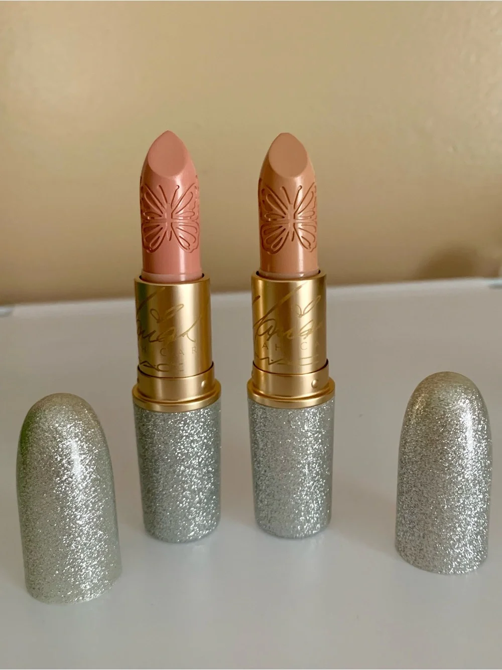 MAC Cosmetics Cremesheen Lipstick 